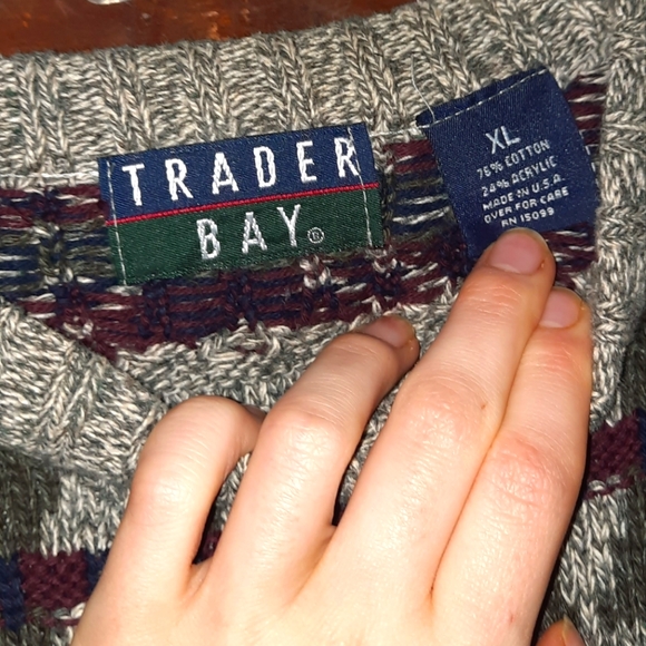 Men's Vintage 80s Sweater - Picture 7 of 9